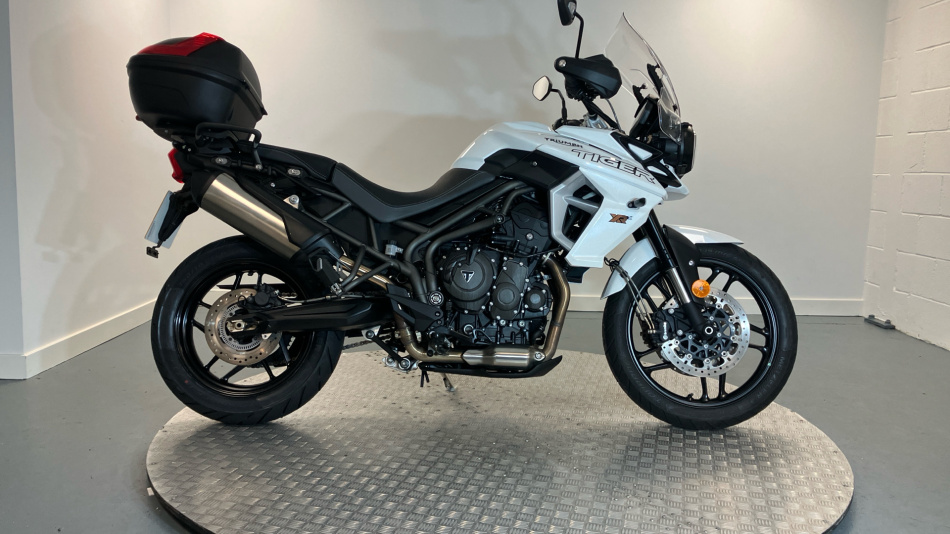 Triumph Tiger 800 XCX (15MY)